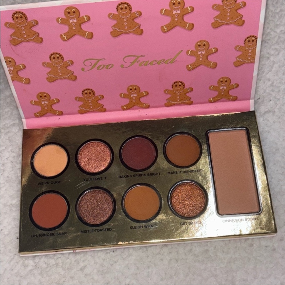Too Faced Christmas Bake Shoppe Eyeshadow - Picture 2 of 6
